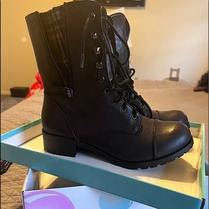 Brand new comeback ankle boots